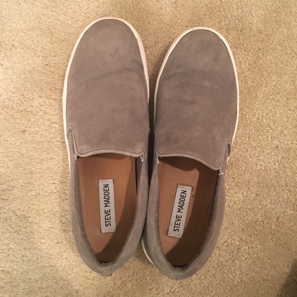 Steve Madden slip ons